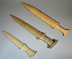 磨製石剣