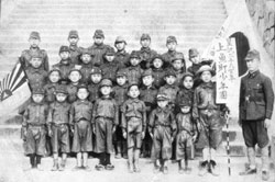 上魚町少年団の集合写真（昭和１５年）