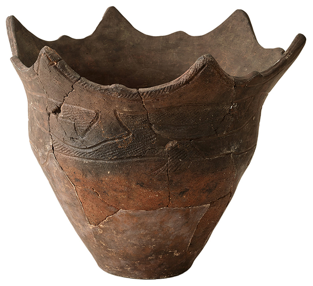 煮炊き用の土器 / 縄文時代